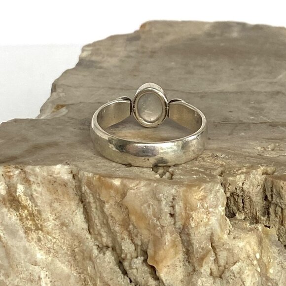 Sterling Silver 925 Dainty Minimalist 8MM Oval Moonstone Band Ring Sz 8.25 - Picture 6 of 16
